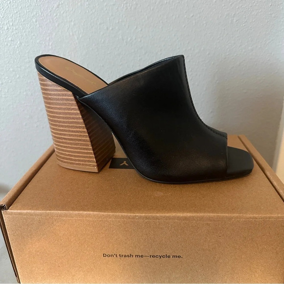 Qupid Chandler Mule. Black. Size 8.5. Great Condition. Black Wedge Sanda… - Picture 1 of 8